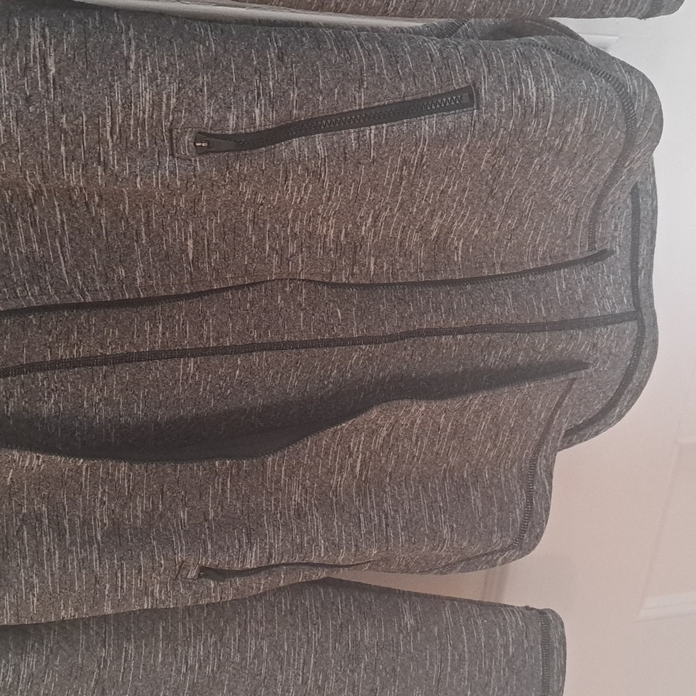 Gray Puma zip up hoodie with zip pockets - Picture 5 of 5